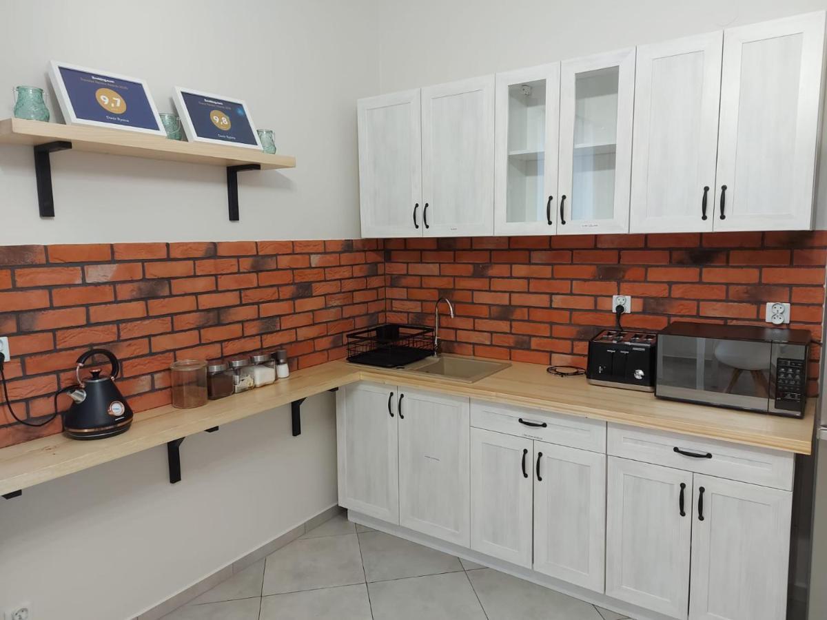 Dwor Bysina Villa Myslenice Bagian luar foto