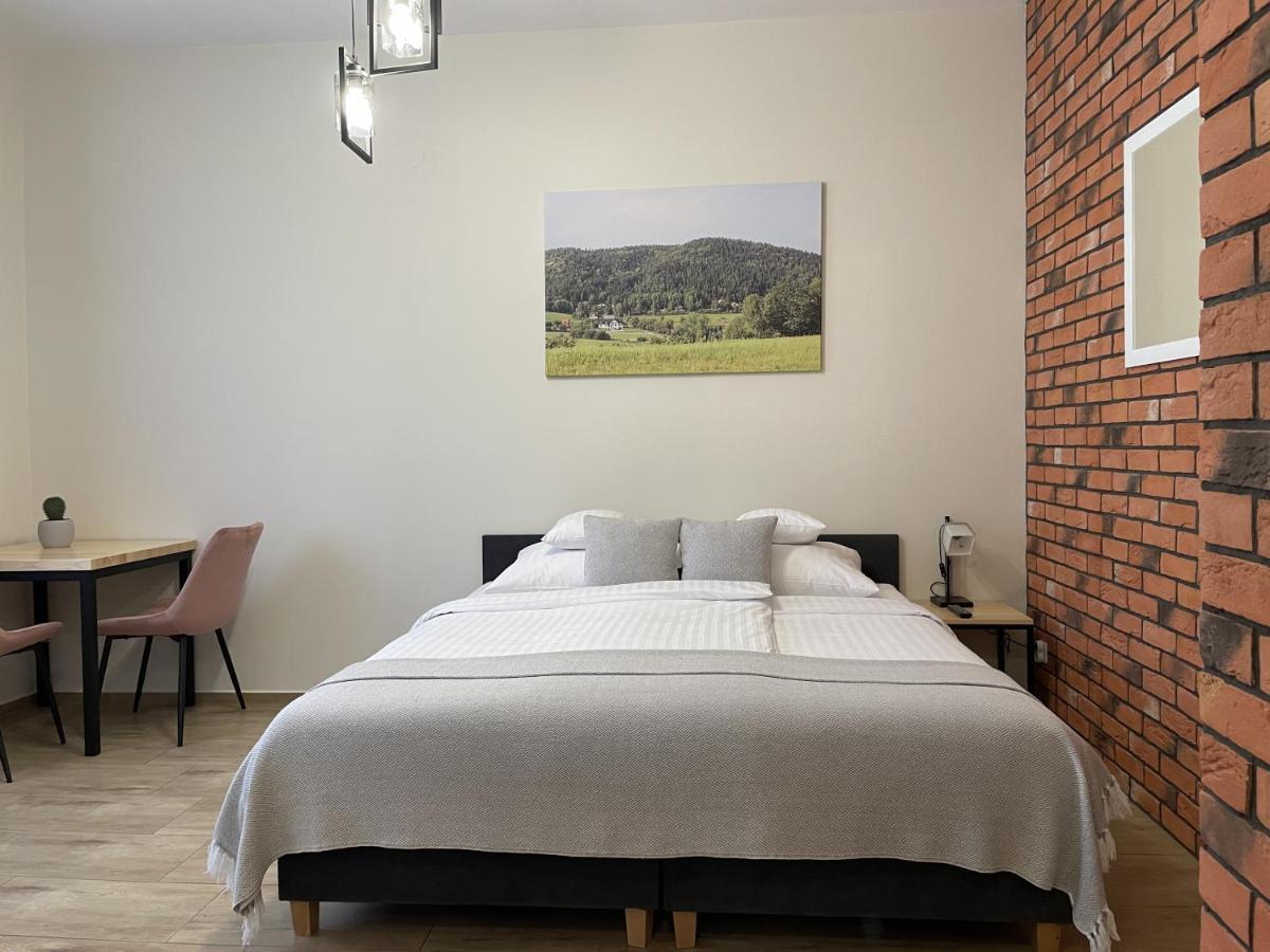 Dwor Bysina Villa Myslenice Bagian luar foto