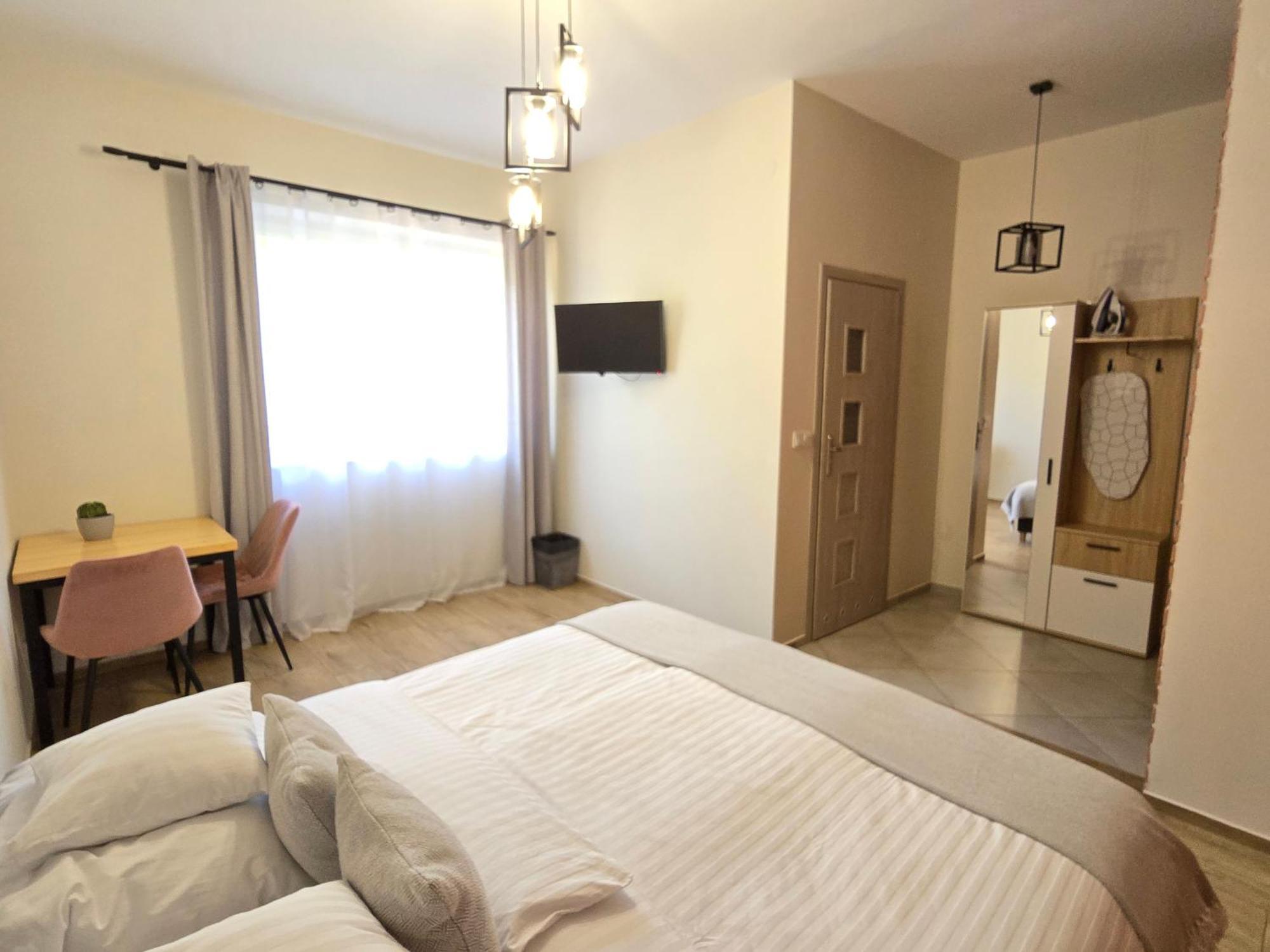 Dwor Bysina Villa Myslenice Bagian luar foto